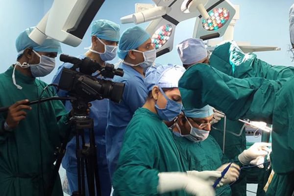 Surgery from Apollo and SRM Hospital – MEDTRONIC - Yash Infosystems
